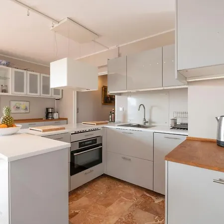 Three Bedrooms With Rooftop Terrace In Jlp Αντίμπ