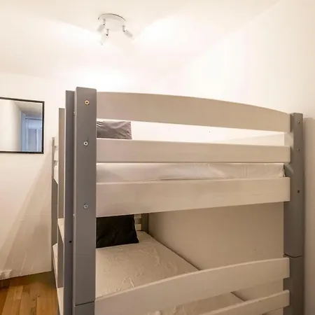 Three Bedrooms With Rooftop Terrace In Jlp Διαμέρισμα *