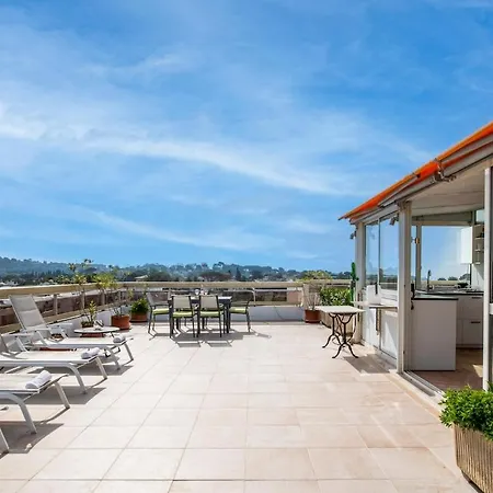 Three Bedrooms With Rooftop Terrace In Jlp * Αντίμπ