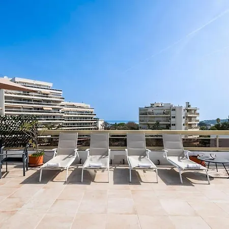 Three Bedrooms With Rooftop Terrace In Jlp アパート *