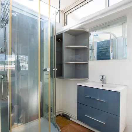 Three Bedrooms With Rooftop Terrace In Jlp Διαμέρισμα Αντίμπ